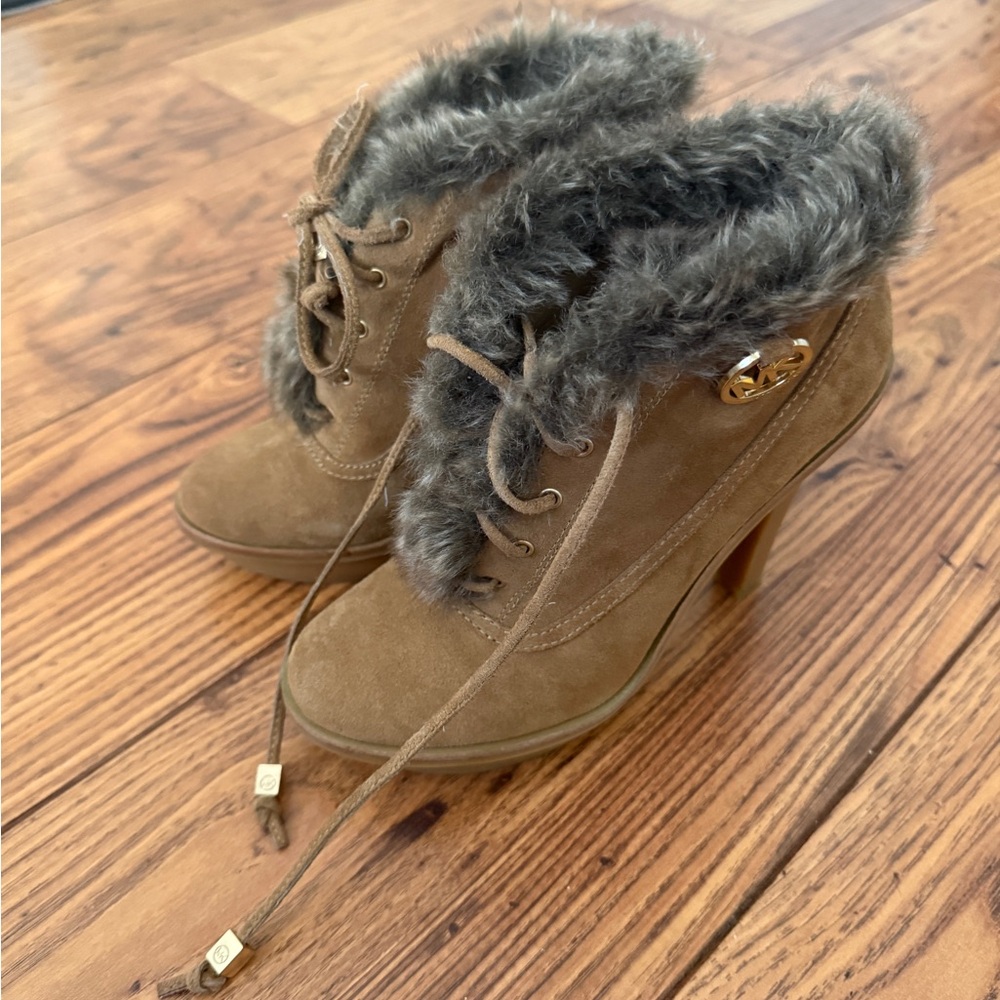 New Michael Kors Brown Fur-Trimmed Women's Heeled Lace Up Ankle Boots size 6 - Picture 12 of 14